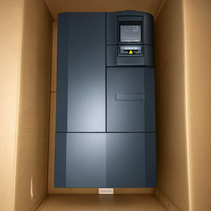 Nuevo y original 6SE6440-2AD32-2DA1 Nuevo en Existencia - Product Image 1