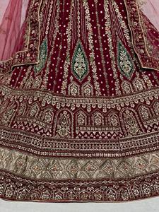 Lehenga nuptiale avec un beau travail de broderie par l'exportateur en gros Fabzone - Product Image 4