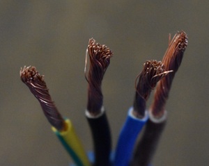 สายแบน4แกน50ตร. ม. ม. สำหรับปั๊มใต้น้ำลวดพีวีซีมีความยืดหยุ่นกันน้ำสำหรับปั๊มน้ำลึก - Product Image 2