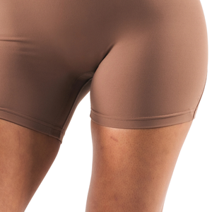 กางเกงขาสั้นเอวสูงสีน้ำตาลสำหรับผู้หญิง ทรงเข้ารูปไร้รอยต่อ เหมาะสำหรับออกกำลังกาย ฟิตเนส โยคะ และการฝึกซ้อม - Product Image 5