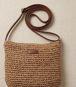 Sac bandoulière en raphia tressé : Sac à main d'été en paille avec fermeture éclair, petit sac fourre-tout en crochet fait main - Product Image 1