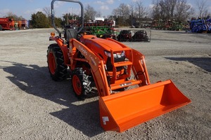 Compre un Tractor Kubota L3902HST Mini Original de 50HP Disponible para la Venta, Maquinaria Agrícola, Tractores a Precios Económicos en Francia - Product Image 3