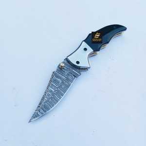 Couteau de poche multifonctionnel portable avec manche en corne de taureau noir - Product Image 1