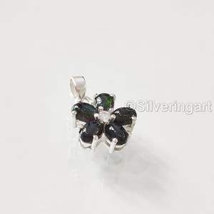 Pendentif pour femme en opale noire naturelle, pierre de naissance d'octobre, forme florale, pendentif fait main, bijoux en argent sterling 925 - Product Image 2