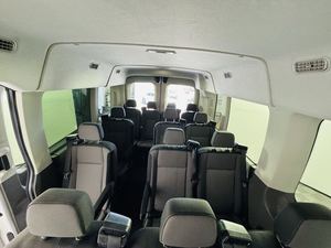 Ford Transit Passenger 350 XLT d'occasion 2026, toit moyen, LB, propulsion arrière - Product Image 5