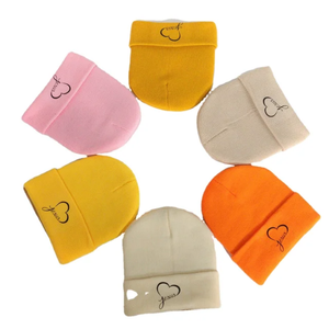 Bonnets d'hiver unisexes chauds de haute qualité, casquette unie personnalisée en acrylique, vente en gros, plage, extérieur, mode, créateur, mode quotidienne - Product Image 5