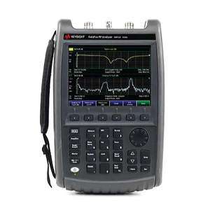 Analyseur de spectre portable Keysight N9912A FieldFox double bande 4 GHz et 6 GHz - Product Image 1