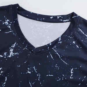 Ensemble d'uniformes de basketball personnalisés, uniformes de basketball de haute qualité et confortables, service OEM disponible - Product Image 3