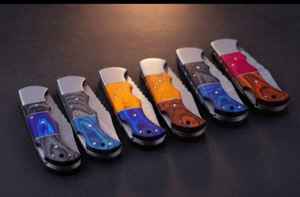 Navaja Plegable de Caza Hecha a Mano de Acero Inoxidable con Mangos de Resina de Madera Colorida, Navaja de Bolsillo Personalizada con Funda de Cuero OEM - Product Image 2