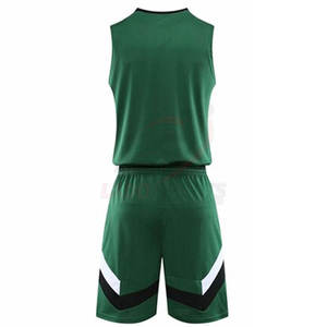 เซ็ตเสื้อบาสเก็ตบอลไซส์ XS แบบกำหนดเองชุดกีฬาระบายอากาศได้ดีพร้อมเทคนิคการพิมพ์ซับลิเมชั่นต่ำรวมถึงกางเกงขาสั้น - Product Image 2