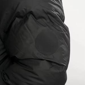 เสื้อแจ็คเก็ตพัฟเฟอร์ฤดูหนาวคุณภาพสูงสำหรับผู้ชาย พร้อมโลโก้ด้านหน้า ระบายอากาศได้ดีและแห้งเร็ว - Product Image 6