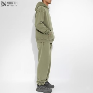 Logo personnalisé ensemble de sweatshirts surdimensionnés à col ras du cou pull en coton imprimé ensemble de survêtement avec broderie vierge pour hommes ensemble de luxe - Product Image 2