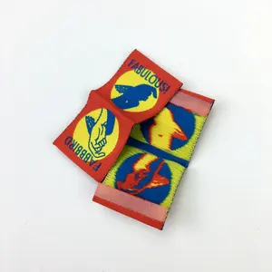 Étiquettes personnalisées en satin tissé haute densité double face boucle pli cou étiquette de satin tissée de marque pour patch de broderie de vêtements - Product Image 4