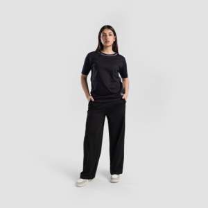 เสื้อยืดถักสีดำตกแต่งโลโก้ Ignite - Product Image 6