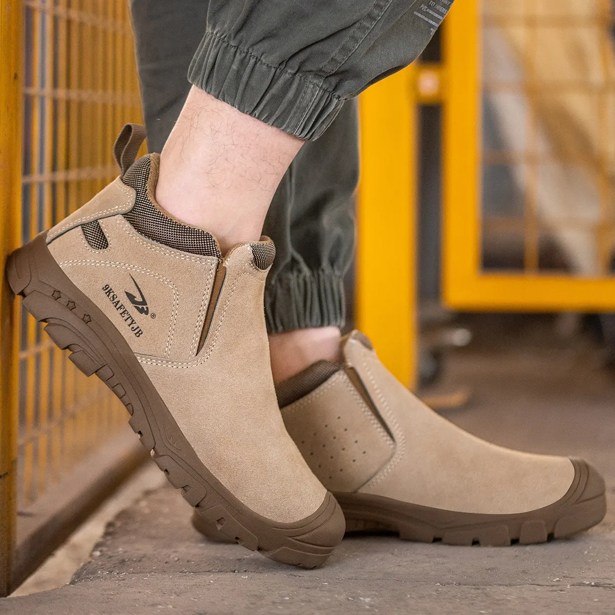 베스트 셀러 신발 좋은 품질의 작업 신발 산업 미끄럼 방지 밑창 안전 부츠 가벼운 무게