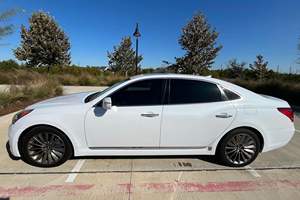 Hyundai Equus Ultimate 2015 Usado, Motor V8 de 429 hp, Altamente Equipado, de Texas, Sin Modificar - Product Image 2