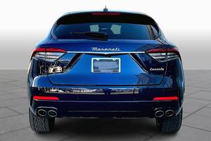 Maserati Levante GT 2023, 3.0L, Tracción en las Cuatro Ruedas, V6, 24V, GDI, DOHC, Twin Turbo, Automático, Gasolina, SUV/Crossover - Product Image 3