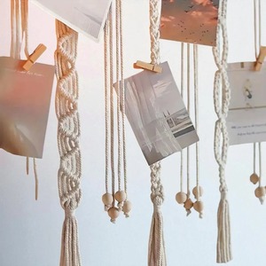 Porte-photos mural en macramé pour une décoration intérieure élégante, salon, chambre à coucher et affichage créatif de souvenirs en provenance d'Inde - Product Image 3