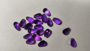 Gotas perforadas superiores de amatista africana de alta calidad, cuentas de taladro lateral de amatista facetada de gota de lágrima de 10x8mm, venta al por mayor, Briolette de amatista - Product Image 6