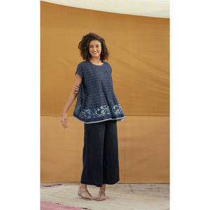 เสื้อแจมดานีทอมือ DIVYA ลายตารางสีคราม สไตล์วินเทจ - Product Image 3