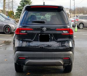 Toyota Grand Highlander Limited AWD 2024 d'occasion, incroyablement parfait, faible kilométrage, en stock, proposé à un prix fantastique - Product Image 4