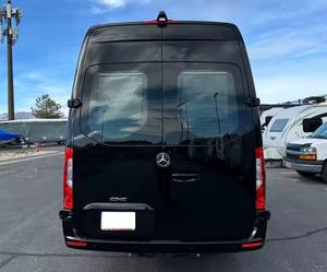 Véhicules d'occasion : Mercedes-Benz Sprinter 3500XD 4x4 de 2022 pour le marché mondial - Product Image 6