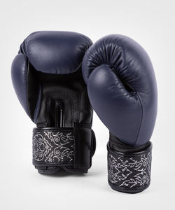 Venta al por mayor de guantes de boxeo de entrenamiento con logotipo personalizado de cuero PU duradero y cuero de vaca 12oz 16oz 14oz tamaños para niños escena deportiva - Product Image 3
