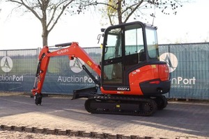 Mini-excavatrice Kubota KX027-4 2,7T |   Mini-pelleuse diesel pour la construction, les services publics et l'agriculture - Product Image 3
