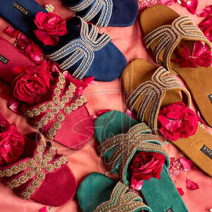 Nueva Llegada, Sandalias Antideslizantes para Mujer Más Vendidas, Suela de Cuero Genuino Hecha a Mano, Forro de Terciopelo, Hecho en Pakistán - Product Image 6