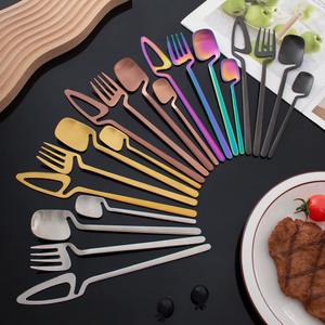 Juego de Cubiertos de Estilo Antiguo Multicolor de Acero Inoxidable para Comidas en Casa, Cenas Formales, Restaurantes, Hoteles y Eventos, de la India - Product Image 4