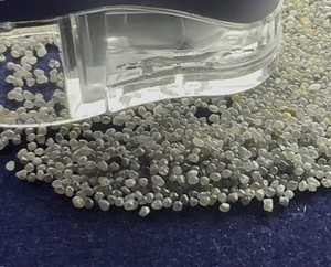 Poudre de diamant naturelle à haute dureté, diamants gris industriels, outils abrasifs de coupe et de meulage, fournis par l'Inde, pour l'exploitation minière et l'électronique - Product Image 1