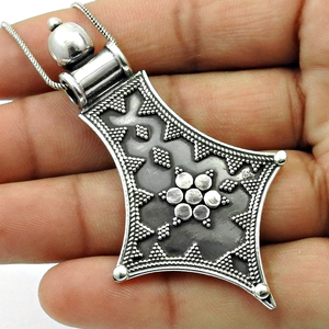 แข็ง 925 เงินสเตอร์ลิงออกซิไดซ์โบราณดูจี้ช่างฝีมืออินเดียทําด้วยมือที่กําหนดเองเครื่องประดับราคาขายส่งซัพพลายเออร์ - Product Image 2