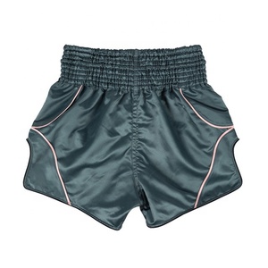 Shorts de boxe Muay Thai respirants, légers, en satin, pour hommes, pour entraînement de kickboxing et de gym. - Product Image 4
