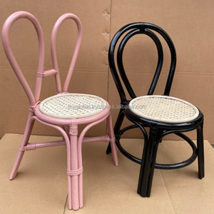 Jolie chaise en rotin fait à la main pour enfants, taille enfant en bas âge, couleur spéciale rose et noir, à vendre, 10% - Product Image 1