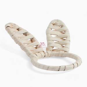 แหวนผ้าเช็ดปากหวายจากเวียดนาม - Product Image 1