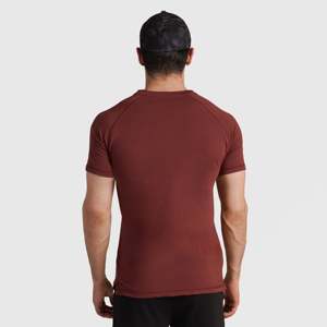 เสื้อยืดทรงเข้ารูป Apex สำหรับผู้ชาย สีแดงเลือดหมู ผ้าถักน้ำหนัก 180 กรัม ระบายอากาศได้ดี สีพื้น ย้อมสีเรียบๆ ไซส์ใหญ่ ใส่สบายในช่วงฤดูร้อน ดีไซน์เรียบง่าย - Product Image 3