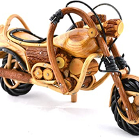 Tracteur à bascule en teck sculpté à thème animalier, style artisanat populaire, pour la décoration intérieure
