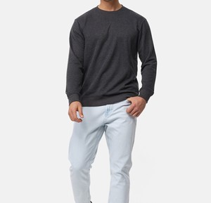 Fabricant de pulls personnalisés pour hommes Pull à col roulé Sweat-shirt rouge à manches longues pour hommes pour l'hiver - Product Image 1