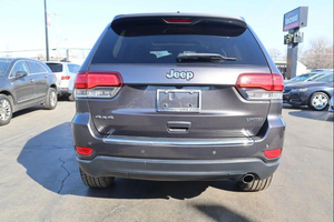 ( T&D ) รถจี๊ปแกรนด์เชอโรกี ลิมิเต็ด ปี 2016 4x4 SUV มือสอง สภาพดีเยี่ยม - Product Image 1
