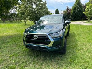 2023 pour Toyota Hilux GCC utilisé AWD R20 pneus sièges en cuir léger ACC régulateur de vitesse Euro6 émission gauche boîte de vitesses automatique - Product Image 2