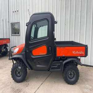 Vehículo Utilitario Kubota RTV-X1100C de Primera Calidad, 4x4, Resistente, de Dos Plazas, Motor de 4 Tiempos y 4 Cilindros - Product Image 2