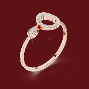 Anillo de moissanita con ajuste de halo de 10K en oro blanco - Product Image 1