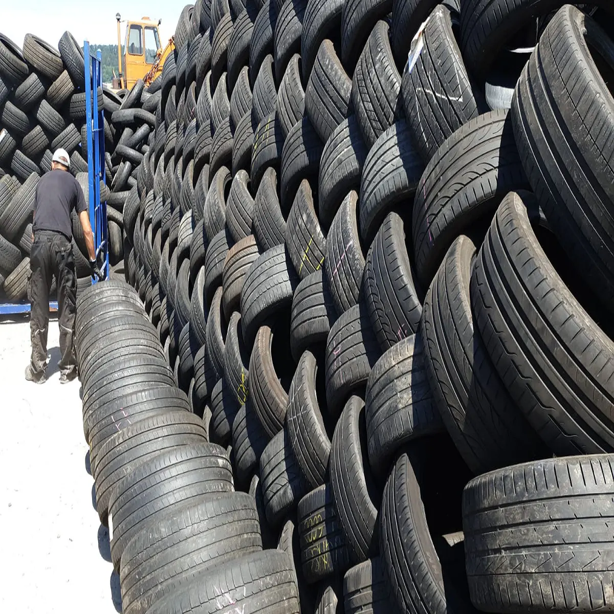 Ucuz fiyat 205/45r17 225/45r17 225/50r17 225/55r17 XL binek otomobil lastiği 17 "ekonomik yeni lastikler UHP Durun