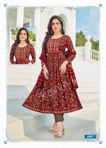 เสื้อคอปกพิมพ์ลายแคปซูลแฟนซีพร้อมกางเกงผ้าฟอยด์เย็บปักด้วยกระดาษฟอยล์พร้อมกางเกงผ้าฝ้าย Chanderi dupatta - Product Image 5