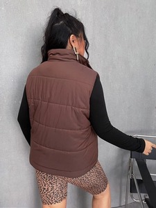 Chaleco acolchado ligero para mujer, sin mangas, con cremallera, a prueba de viento y transpirable, logotipo personalizado, precio barato al por mayor - Product Image 2