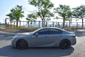 Lexus IS 500 Edición de Lanzamiento 2022, Gasolina, Bajo Kilometraje - Product Image 2