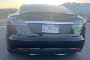 Tesla Model S Signature Performance 2012 Usado Premium ~6,600 Millas - Product Image 3