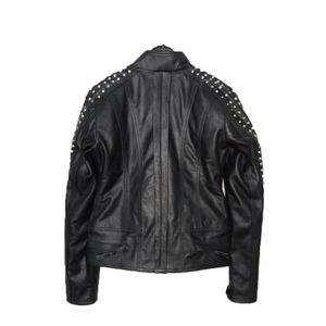 แจ็คเก็ตหนังแท้สไตล์เท่ห์สำหรับทุกเพศ ระบายอากาศได้ดี เป็นมิตรกับสิ่งแวดล้อม กันลม ติดกระดุม เหมาะสำหรับฤดูใบไม้ร่วงและฤดูหนาว ราคา OEM/ODM สำหรับผู้หญิง - Product Image 4