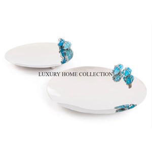 Grand plateau de service ovale en cuivre avec texture lisse et attrait antique idéal pour les services de thé traditionnels et les arrangements de dîner élégants - Product Image 3