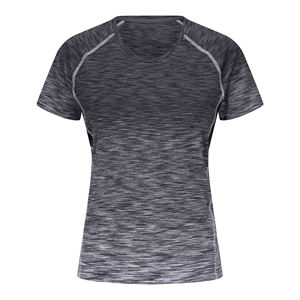 Camisetas de gimnasio con logotipo personalizado para mujer hechas con tela de poliéster para verano, ropa de entrenamiento informal disponible al por mayor - Product Image 2